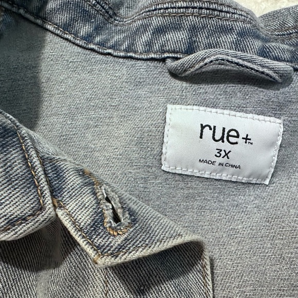 Plus Size 3X Rue21 Denim Jacket with Rhinestone Accents - Picture 4 of 8